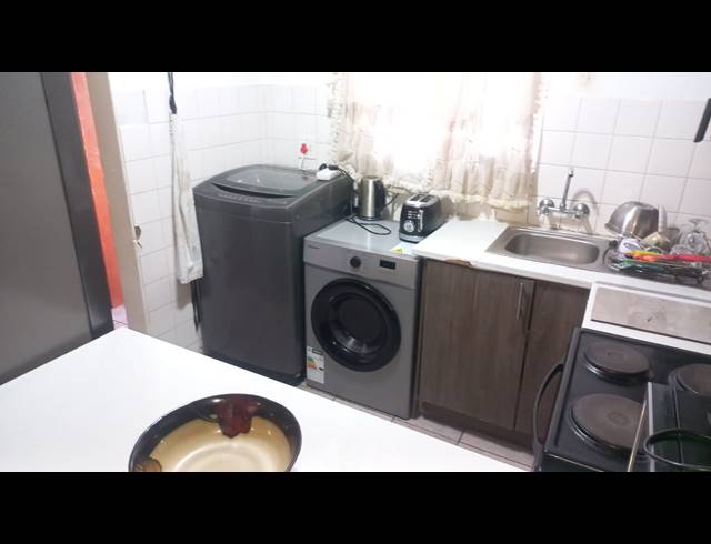 3 BEDROOM APARTMENT FOR SALE IN WELTEVREDEN PARK